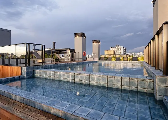 Vista Com Piscina