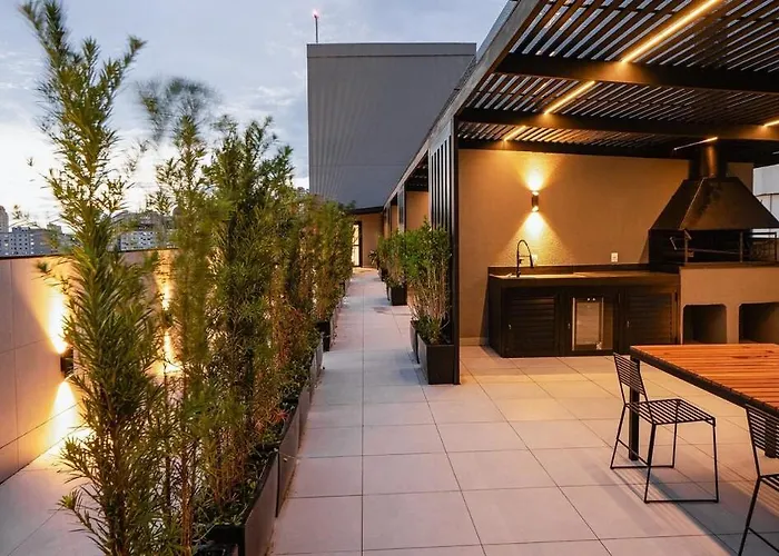 Vista Com Piscina